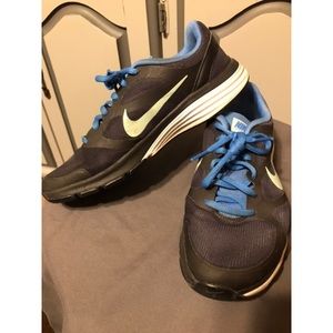 Nike Dual Fusion Running Sneakers